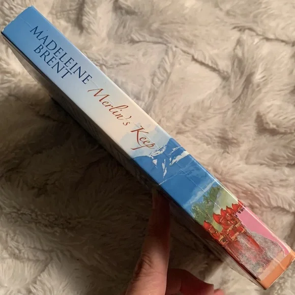 🧚🏿‍♂️3/$12🧚🏿‍♂️ Merlin’s Keep - Picture 2 of 4